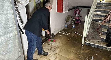 Bursa'da sağanak yağış hayatı felç etti: Evleri su bastı, yollar kapandı