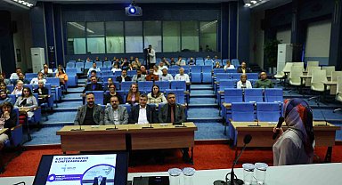 Büyükşehir'in Kayseri Kariyer Konferansları sürüyor