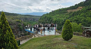 Cam teras ve Mencilis Mağarası girişleri zamlandı