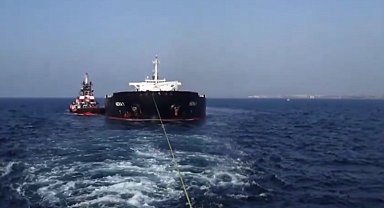 Çanakkale Boğazı'ndan geçen tanker makine arızası yaptı