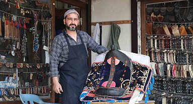 Çeyrek asırdır 'eyer' yapıyor