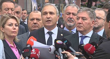 CHP'li milletvekilleri TBMM'den Milli Eğitim Bakanlığına yürüdü