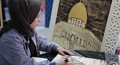 Çocukluk hayali Kudüs'e gidemeyince 6 ayda ahşaba hayalini yaktı