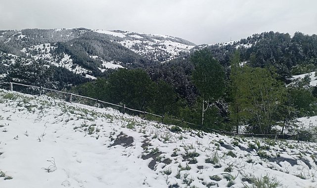 Çorum'da mayıs ayında kar sürprizi