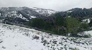 Çorum'da mayıs ayında kar sürprizi