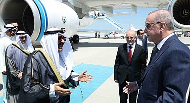 Cumhurbaşkanı Erdoğan, Kuveyt Devlet Emiri Şeyh Es Sabah'ı havalimanında karşıladı