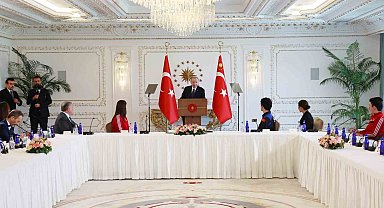 Cumhurbaşkanı Erdoğan: "19 Mayıs teslimiyete karşı milletimizin hür ve bağımsız yaşama kararlılığının sembolüdür"