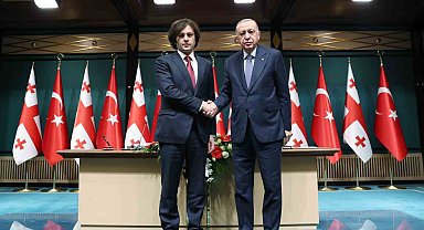 Cumhurbaşkanı Erdoğan: "Filistin halkının özgürlük mücadelesini tüm insanlığın hukuk ve diplomasi zemininde desteklemesi gerekiyor"