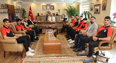 Darıcalı sporcular Başkan Bıyık'la bir araya geldi