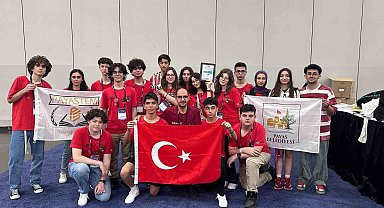 Depremzede öğrenciler, geliştirdikleri projeyle Amerika'dan birincilikle döndüler