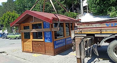 Devrek'te yaya yoluna yapılan dolmuş durağı kaldırıldı