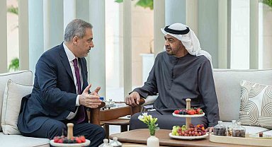 Dışişleri Bakanı Fidan, BAE Devlet Başkanı Zayed Al Nahyan ile görüştü
