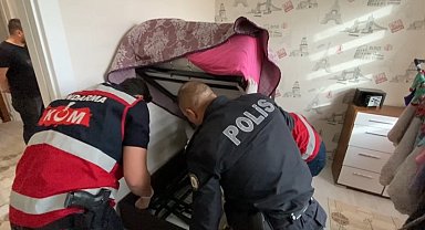 Diyarbakır'da aralarında avukatın da olduğu 9 şüpheli tutuklandı