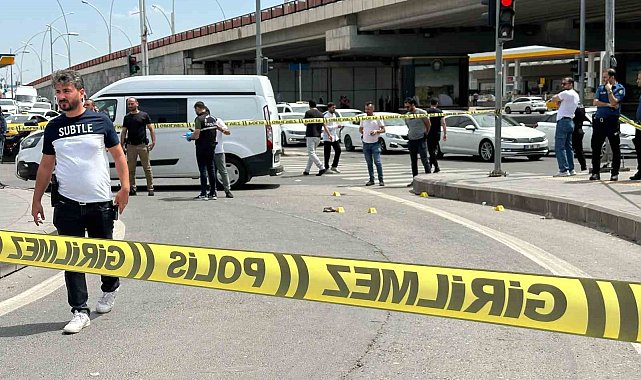 Diyarbakır'da bir avukat, tartıştığı eski eşinin yakınını silahla yaraladı