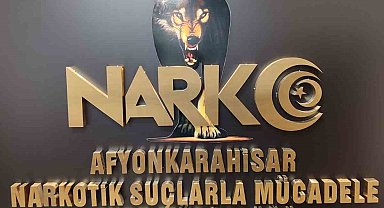 Dolmuş şoförü uyuşturucu satarken yakalandı