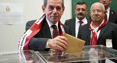Dursun Özbek oyunu kullandı