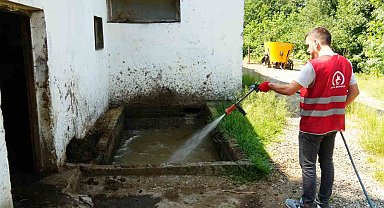 Düzce'de kuyu ve durağan su alanları ilaçlandı
