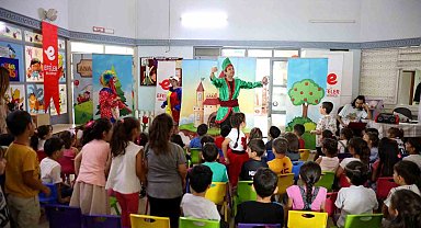 Efeler'in yeni oyunu "Macera Ormanı" çocuklarla buluştu