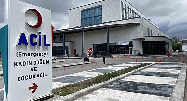 Elektrik akımına kapılan 6 yaşındaki çocuk düşerek kafasını zemine çarptı