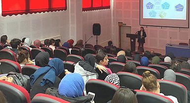 Emet'te "Eğitimde Sosyal-Duygusal Becerilerin Desteklenmesi ve Etkili İletişim' konulu konferans