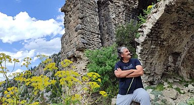 Endemik bitkileri, yaylaları ve tarihi kaleleriyle Andırın