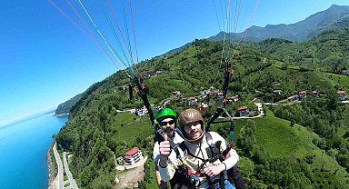 Engelli bireyler Artvin rüzgarında özgürlüğe kanat açtı