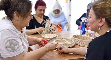 Engelsiz Yaşam Merkezi'nden hem çocuklar, hem de aileleri faydalanıyor