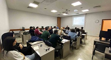 Esenler Belediyesi Proje Yazım Okulu'nda dersler başladı