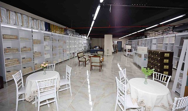 Esenler'de ihtiyaç sahibi kızların çeyizleri Belediye'den