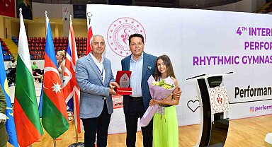 Esenyurt Belediye Başkanı Özer'den spora ve sporcuya tam destek