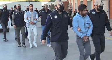 Eskişehir merkezli 3 ildeki operasyonda terör örgütü propagandası yapan 10 şüpheli yakalandı