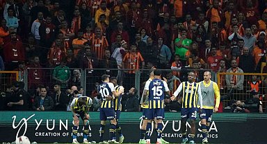 Fenerbahçe, şampiyonluk şansını son haftaya taşıdı