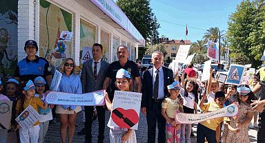 Fethiye'de anaokulu öğrencileri trafik kurallarını öğrendi