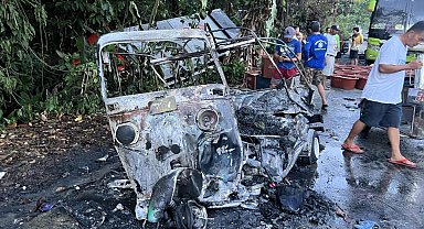 Filipinler'de kamyon, tuk-tuk ve yolcu otobüsü kazasında 5 ölü