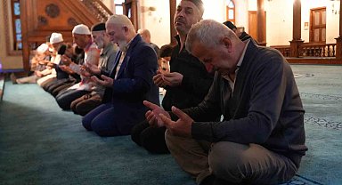 Filistinliler için eller semaya açıldı