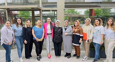 Final Okulları öğrencileri, Anneler Günü'nde annelerini onurlandırdı