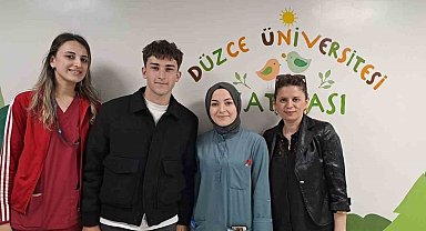 Galatasaray'ın genç futbolcusu Ali Turap Bülbül, hastanede tedavi gören çocukları sevindirdi
