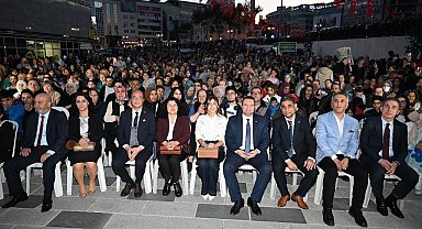 Gaziosmanpaşa'daki Hıdırellez şenliğine yoğun ilgi