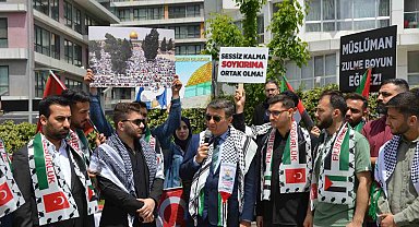 Gazze için tek yürek olan İYYÜ Öğrencileri İsrail'in Gazze'ye uyguladığı soykırımı protesto etti