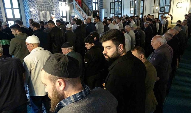 Gazze'de şehit edilen 4 kız kardeş için Kütahya'da gıyabi cenaze namazı kılındı
