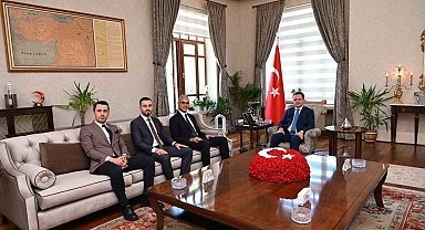 Gediz Elektrikten 10 bin kızılçam fidanı