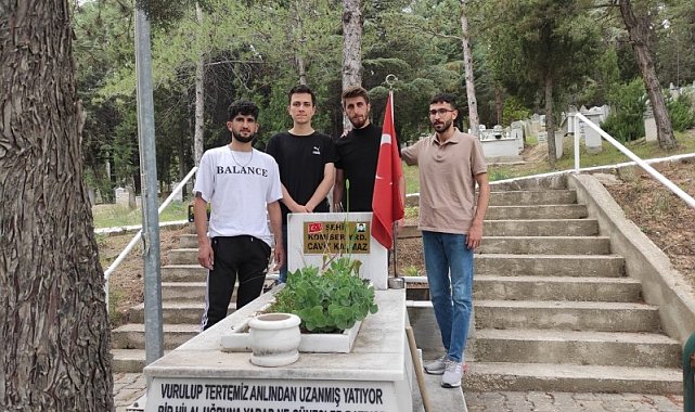 Gediz'de öğrencilerden örnek davranış