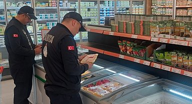 Gediz'de zincir marketlerde denetimler gerçekleştirildi