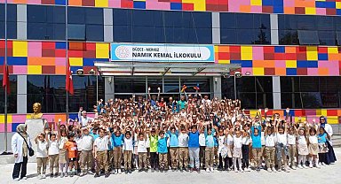 Geleneksel çocuk oyunları oynadılar
