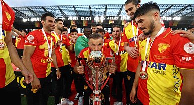 Göztepe'de kiralık olan Celil Yüksel, Samsunspor'a döndü