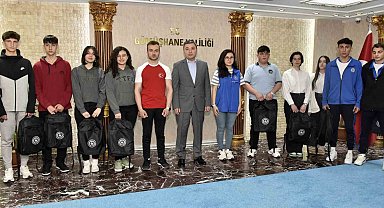 Gümüşhane'de gençler ödüllerini aldı