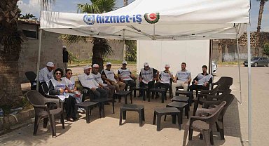 HAK-İŞ Sendikası Cizre Belediyesi'nin işten çıkardığı işçiler için belediye önünde çadır nöbeti başlattı