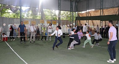 Hakkari'de "Geleneksel Çocuk Oyunları Şenliği" düzenlendi