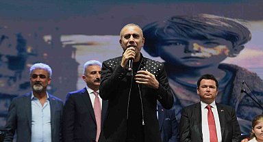 Haluk Levent Gazze'deki soykırıma dikkat çekti