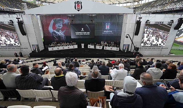 Hasan Arat: "Bu kongrede Beşiktaş'ı farklı yerlere götüreceğimiz belli oldu"